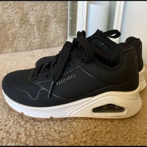 Skechers Stand On Air sneakers- toddler size us 11